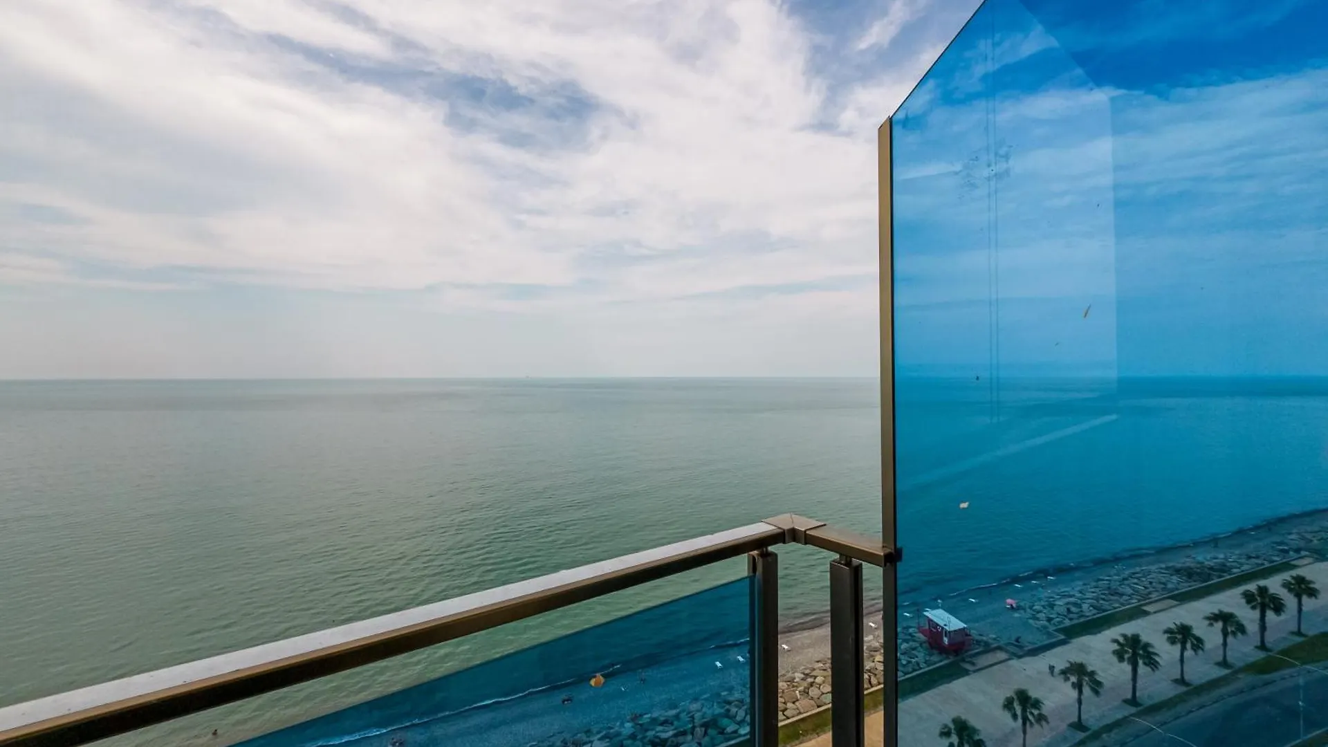 Sea View Batumi Apart-Hotel