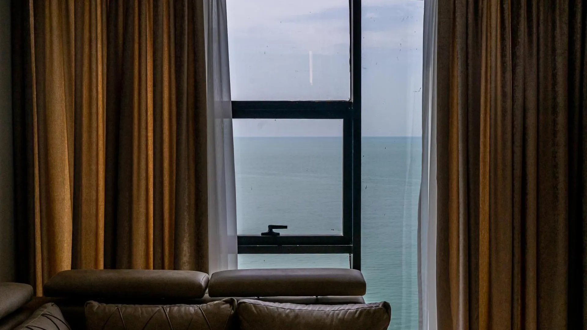 Sea View Batumi Apart-Hotel Georgien